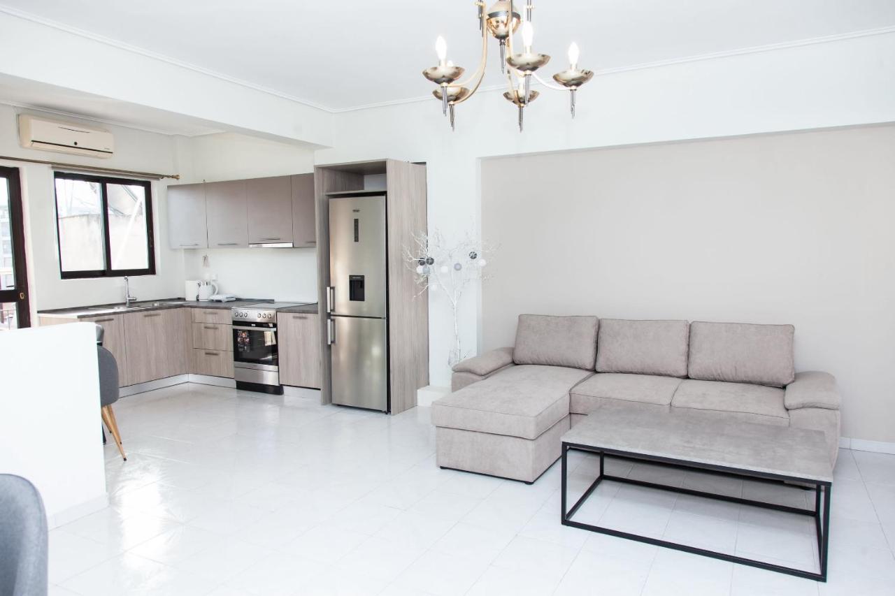 Modern Apt In Heart Of Paleo Faliro! Apartamento Atenas Exterior foto